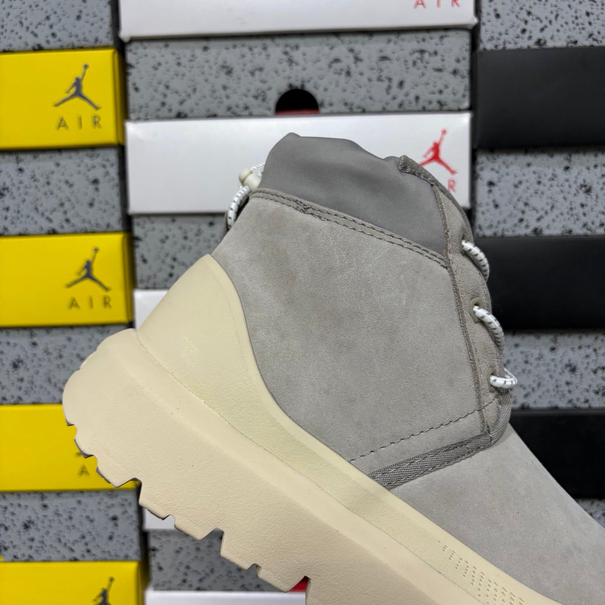UGG Lace-Up Hiker Chukka Boot – Suede Boot with Cream Lug Sole, Drawstring Collar & UGG Diamond Heel in Grey