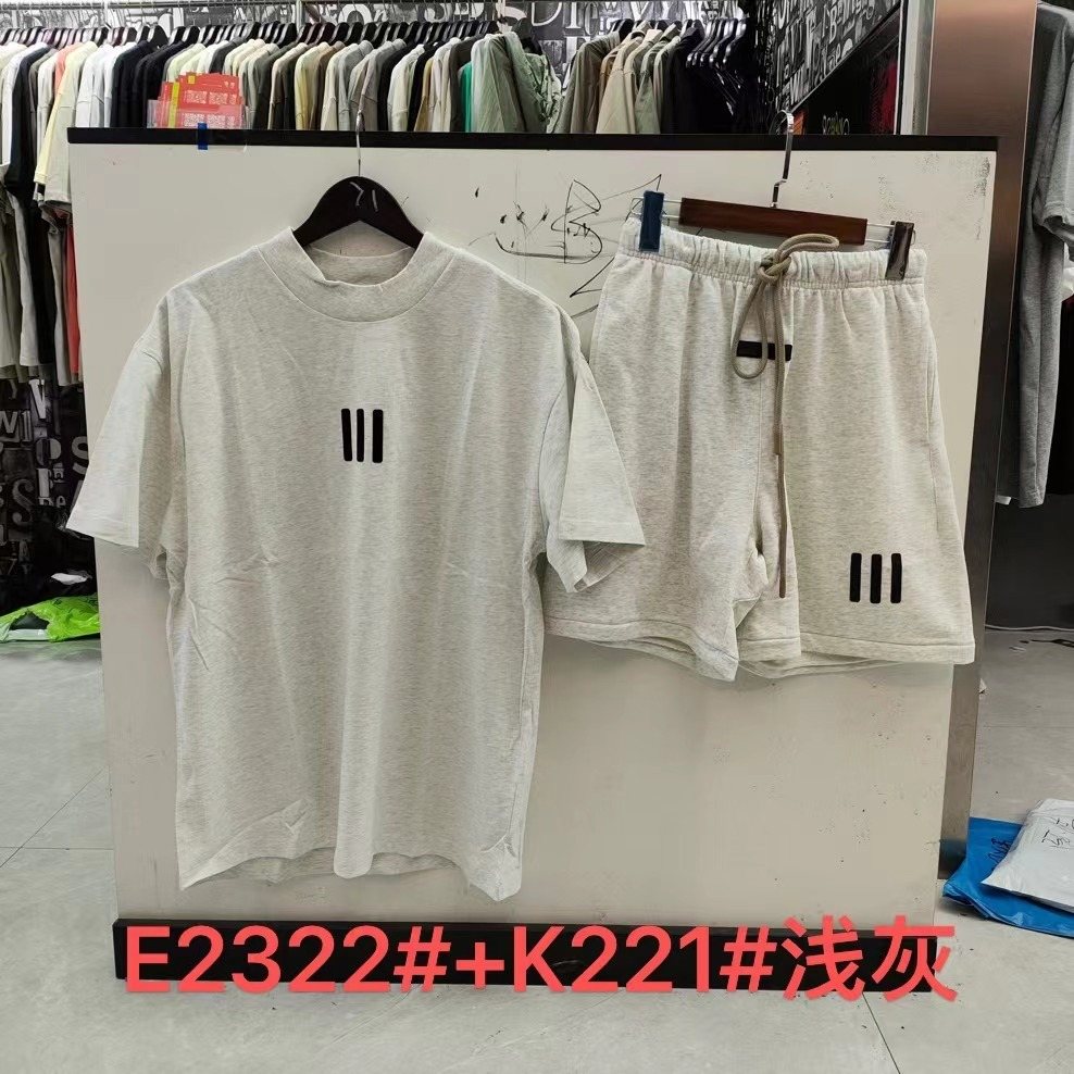 ESSENTIALS FEAR OF GOD III Graphic Short-Sleeve Set