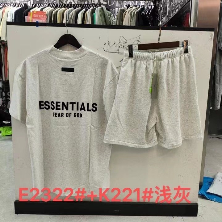 ESSENTIALS FEAR OF GOD III Graphic Short-Sleeve Set
