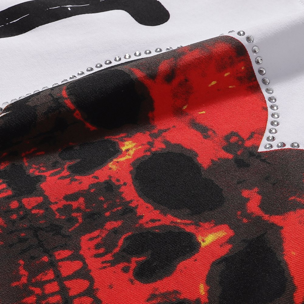Rough Play Heart Skull Distressed Graphic T-Shirt