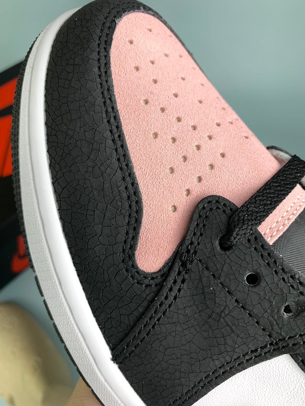 Air Jordan 1 Low Bleached Coral Black/Pink Unisex Sneakers CZ0790-061