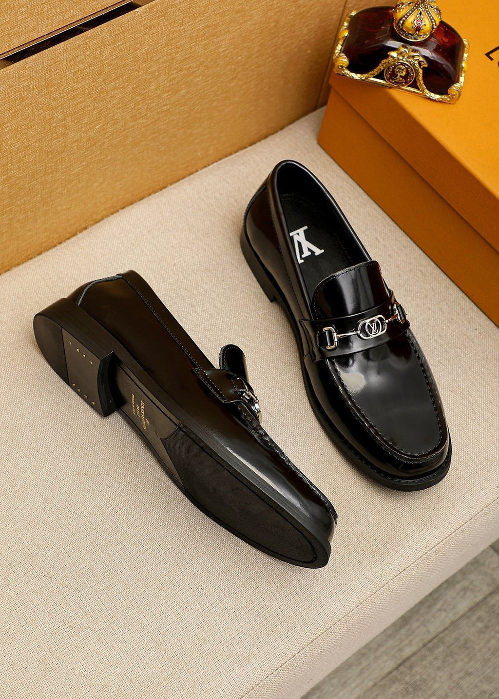 Louis Vuitton Black Metal-Hardware Loafers - Leather Lining