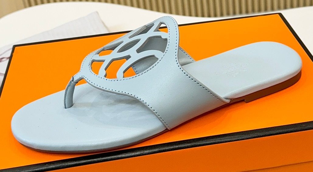 Hermès Brown Cutout Thong Sandals