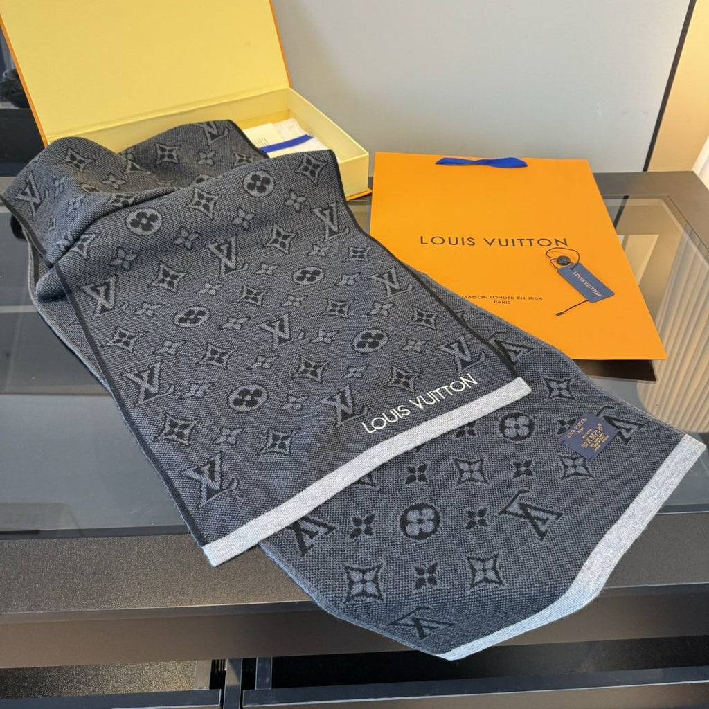 Louis Vuitton Gray Knit Scarf with Contrast Trim